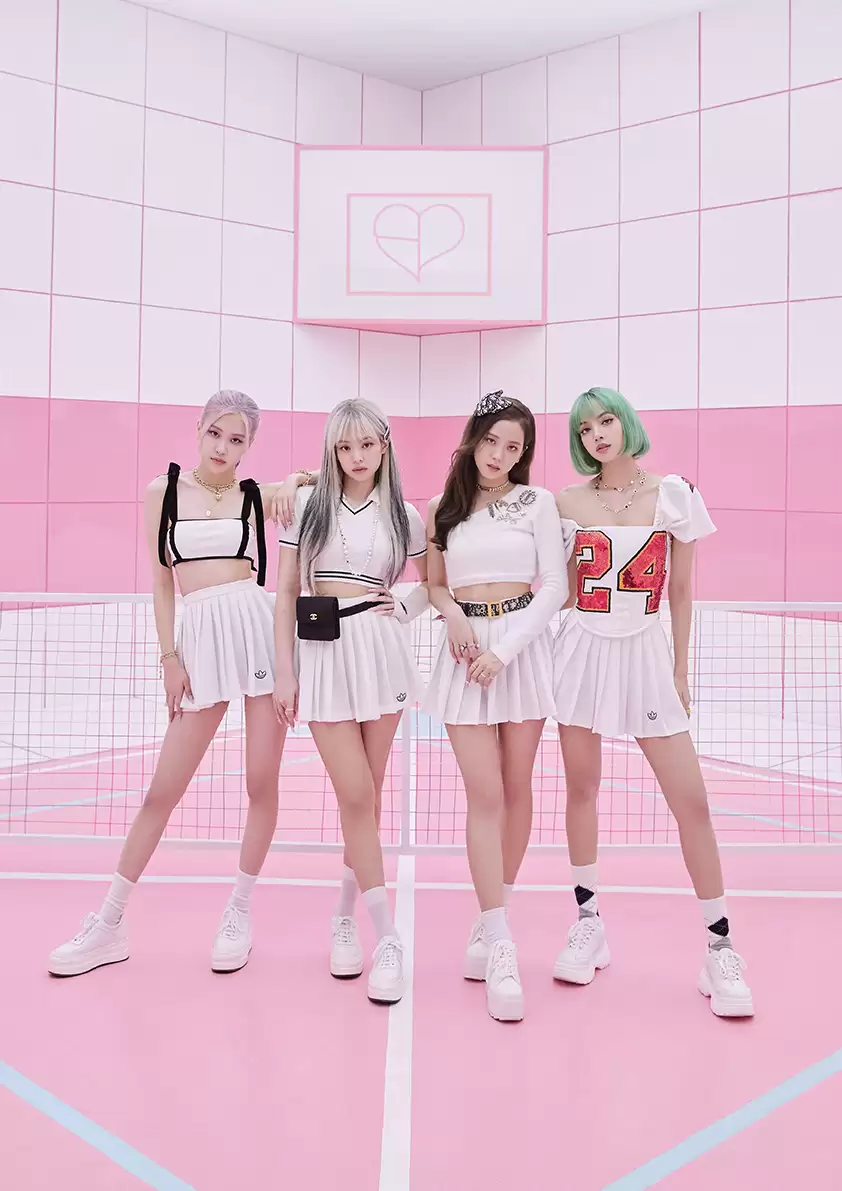 ������ �������� Black Pink / Ice Cream Jisoo �1