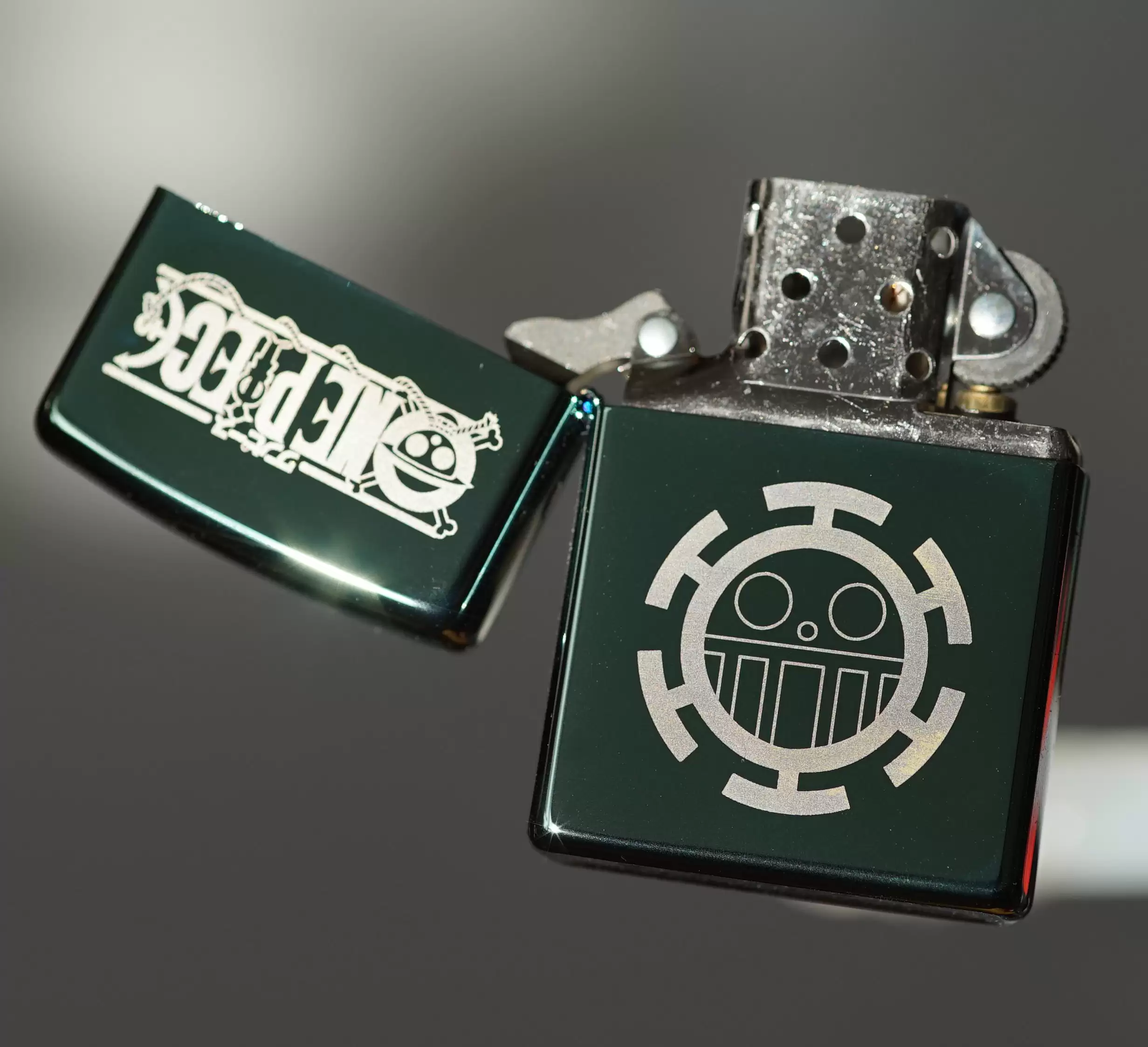 Зажигалка Оригинальная Zippo One Piece 21063 28129 - купить недорого