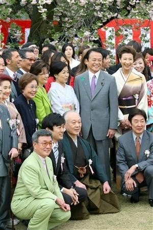         AKB48