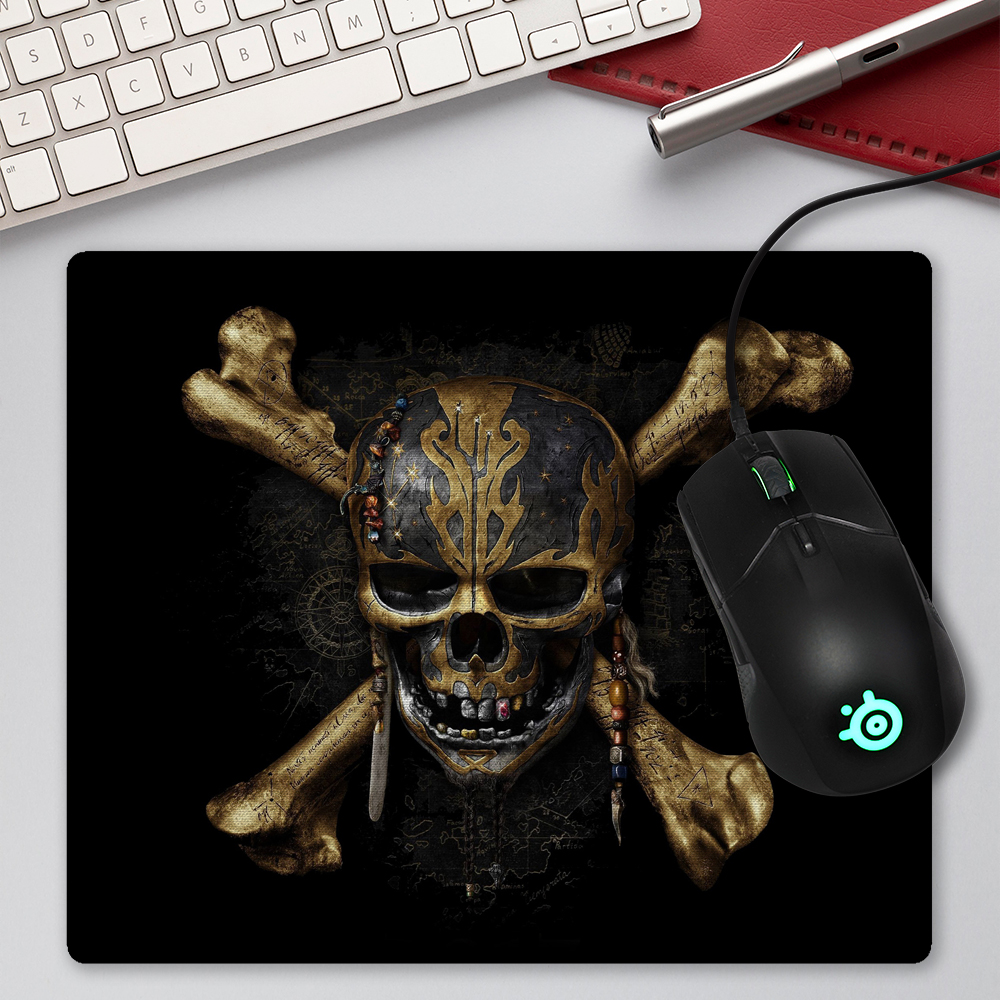       Pirates of the Caribbean: Dead Men Tell No Tales Skull        / Pirates of the Caribbean