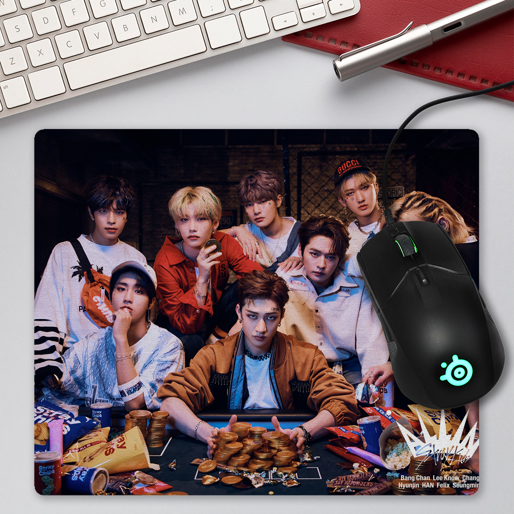 ���������� ������� ������ ��� ����� ������������� Stray Kids �� ����� � ����� Stray Kids / ����� ����