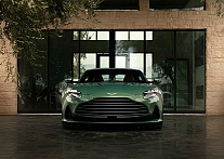 ������ �������� Aston Martin DB12